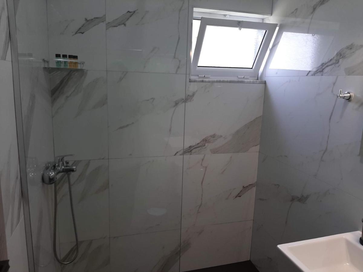 Meto Rooms Саранда Екстер'єр фото