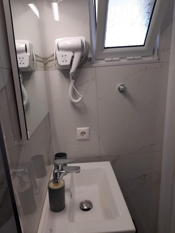 Meto Rooms Саранда Екстер'єр фото